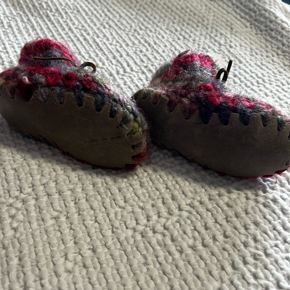 Padraig Handcrafted Artisan Wool Baby Toddler Pink 6” Slippers Leather Soles - Picture 4 of 5